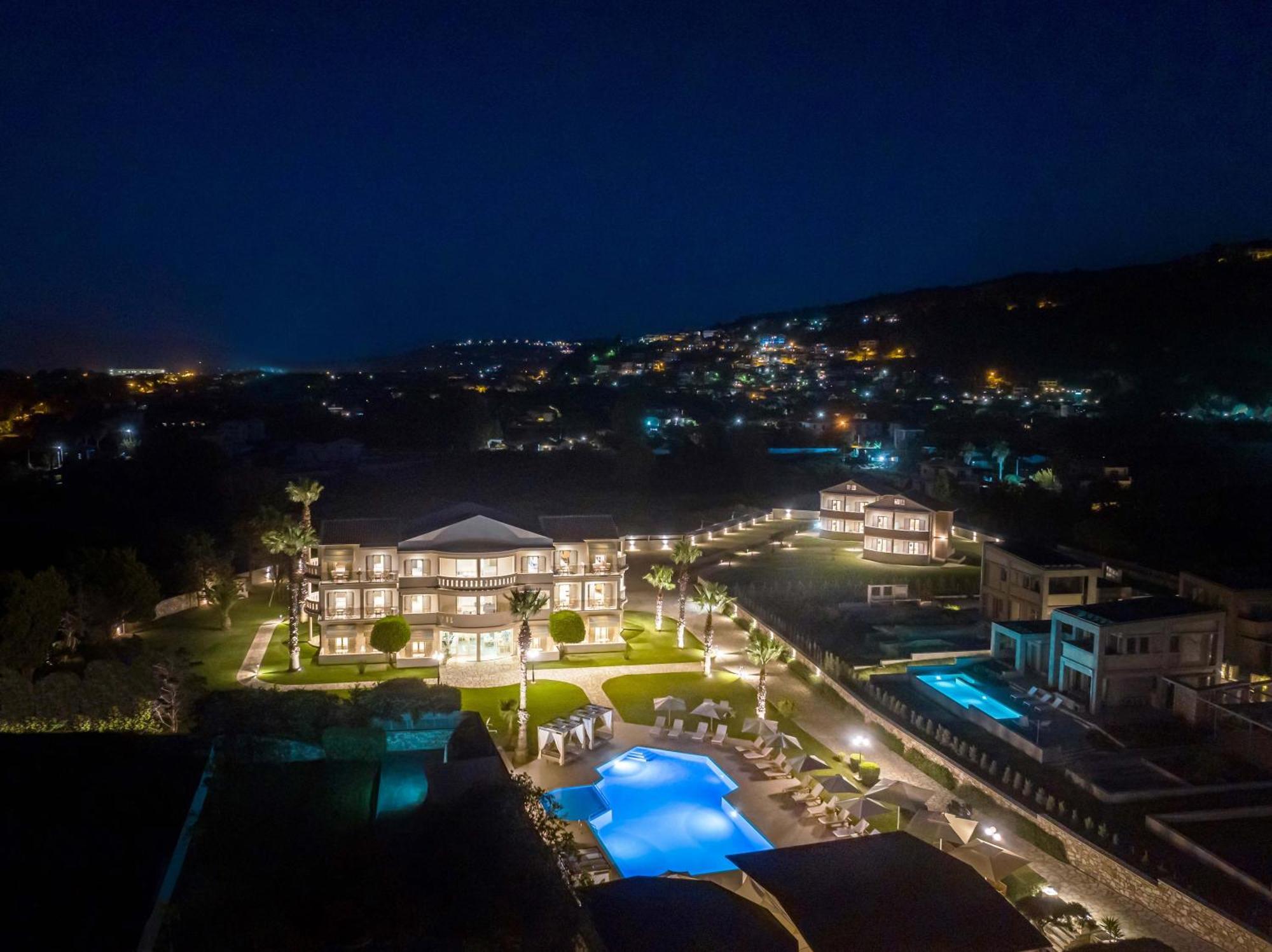 San Giovanni Beach Resort And Suites 圣爱奥尼斯米科 外观 照片