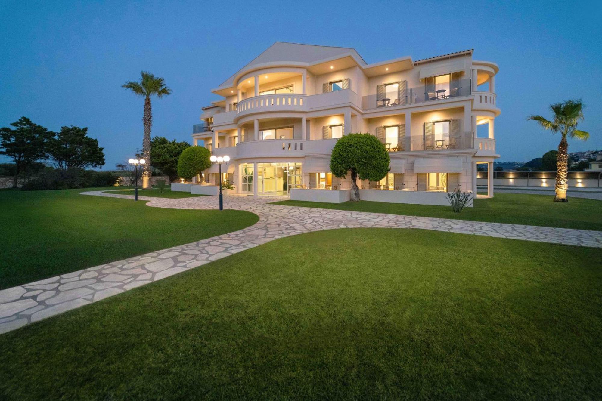 San Giovanni Beach Resort And Suites 圣爱奥尼斯米科 外观 照片