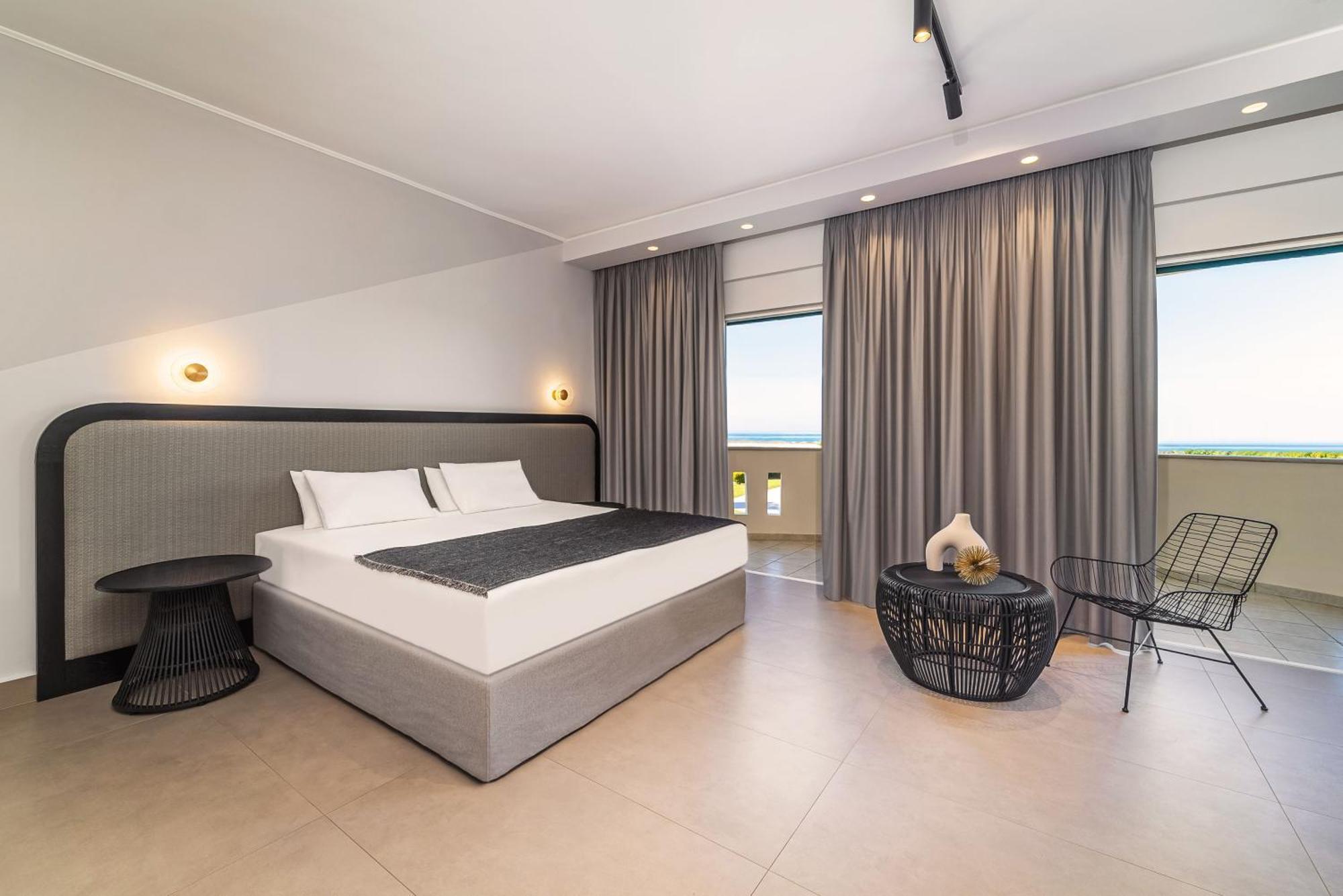 San Giovanni Beach Resort And Suites 圣爱奥尼斯米科 外观 照片