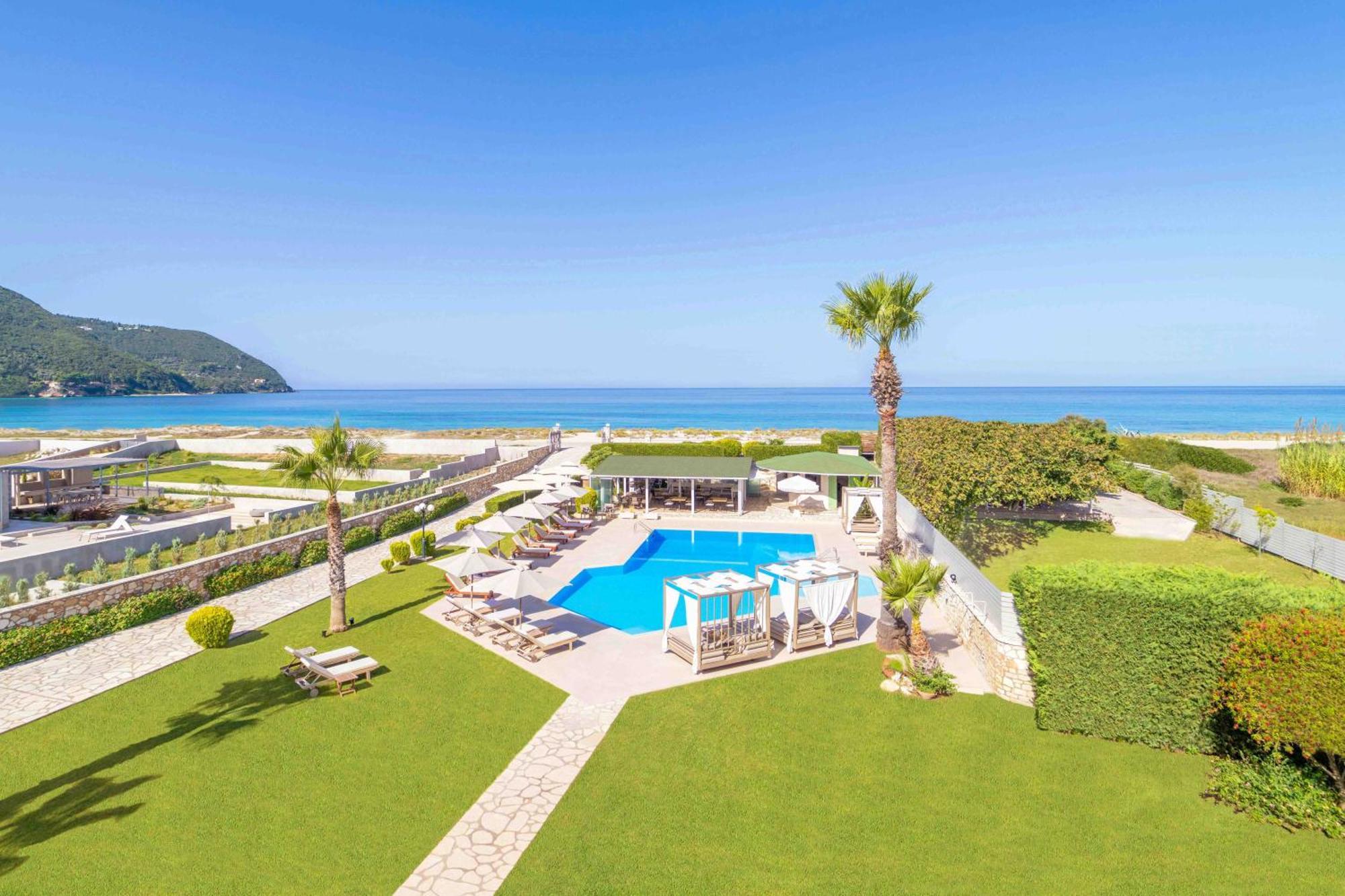 San Giovanni Beach Resort And Suites 圣爱奥尼斯米科 外观 照片